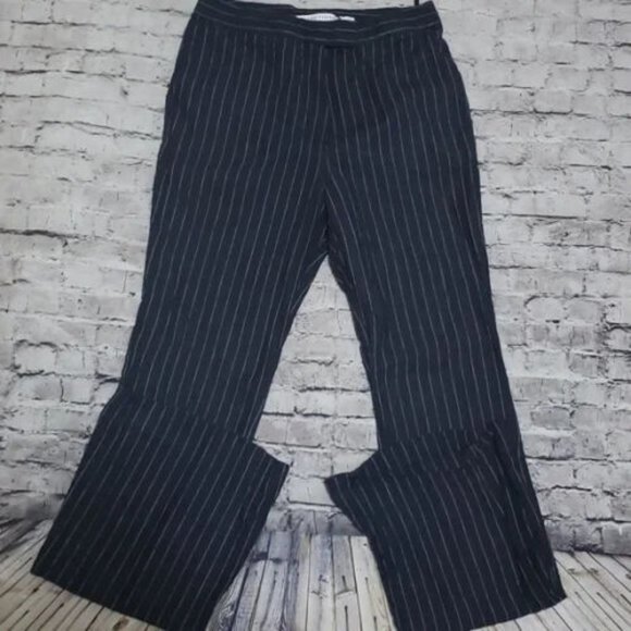 Finders keepers navy pinstripe flare pants lknw euc small summer spring … - Picture 2 of 5